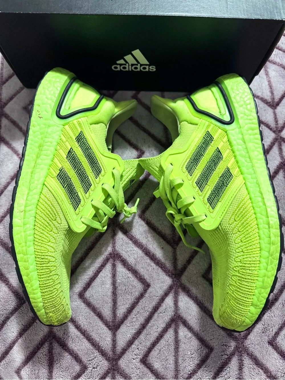 Adidas Ultraboost 20 Signal Green/Core Black Knit Running Shoes Size US 8 Mens